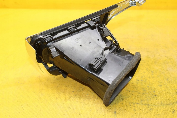 фото №5, Решётка воздуховод левый перед audi a6 c7 4g1820901