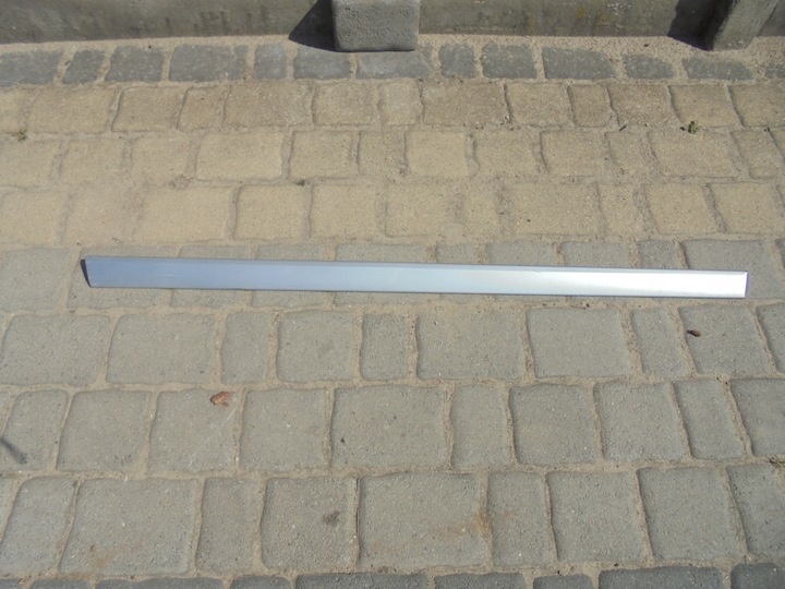 фото №1, Mercedes clk w208 - планка дверь правых перед