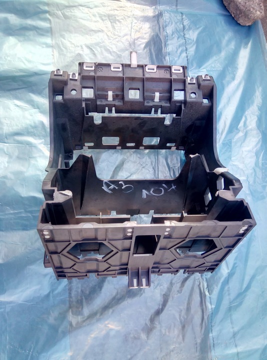 фото №1, Рамка радіо 8p0858005b audi a3