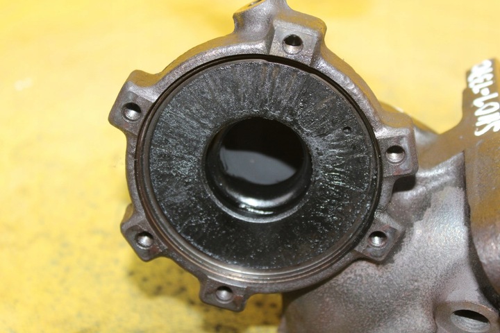 фото №9, Корпус gemoetria турбіна mazda 3 2.2cidt 8103580002