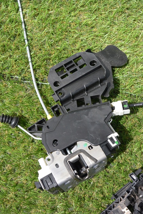 фото №12, Замок двері лівий зад mercedes ml w166