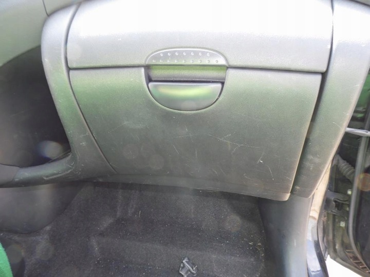 фото №6, Бардачок з панели правый dół toyota yaris i fl 03-05