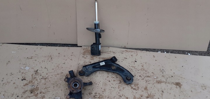 фото №1, Ліва поворотна опора mcperson ніжка peugeot 308 t9 13-18r