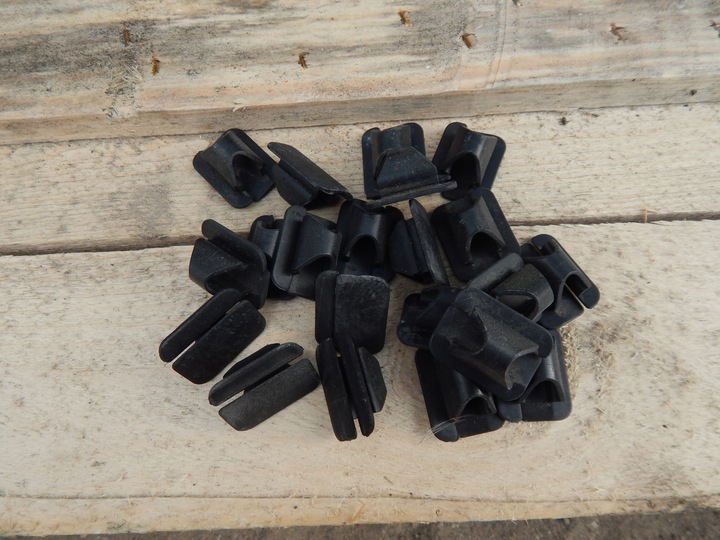 фото №7, Підкладка шумоізоляція капота ford focus mk2 рестайлінг застібки