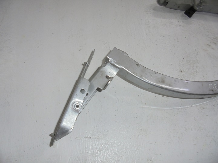 фото №4, Citroen c5 iii sedan петля праві кришки зад 08r-