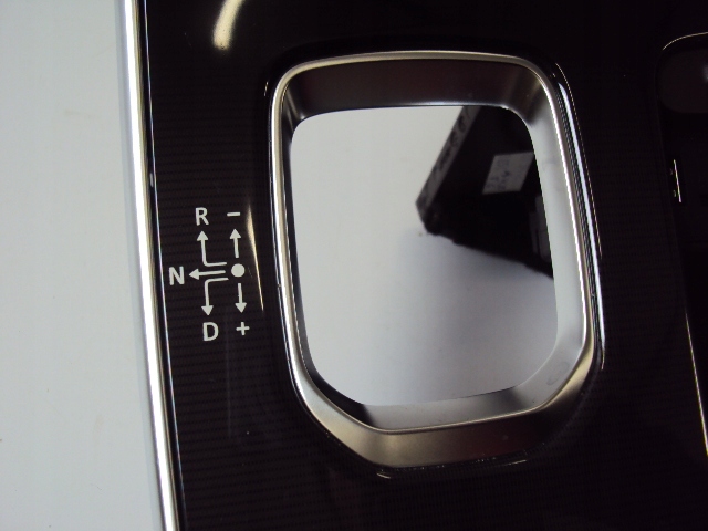 фото №7, Панель туннель средний renault espace v 2016-2018