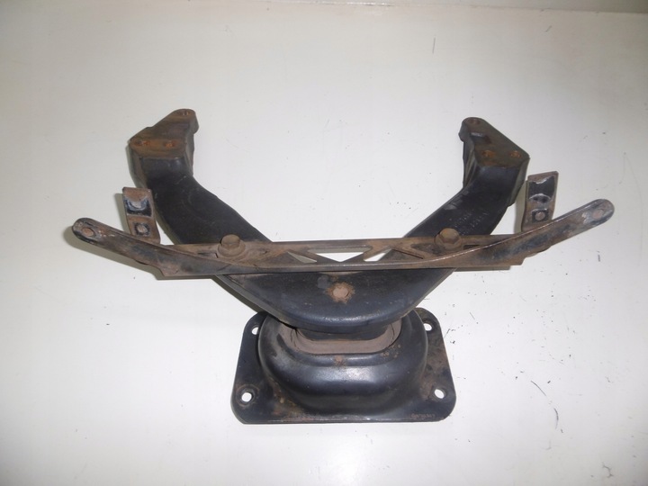 фото №1, Кронштейн лапи двигателя 20747056 magnum dxi volvo fh