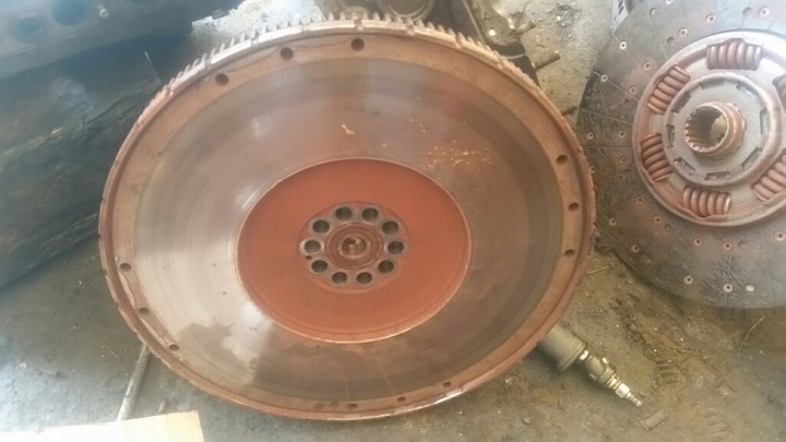 фото №1, Колесо маховики 4420320001 actros mp3 10r