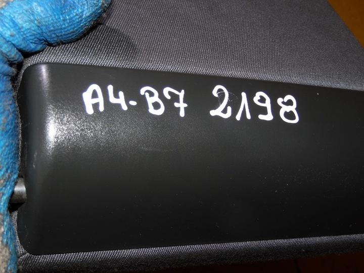 фото №5, Підлокітник задній зад audi a4 b7