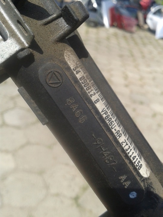 фото №3, Планка впрыскивающий ford fiesta mk7 1.4 benz 16v