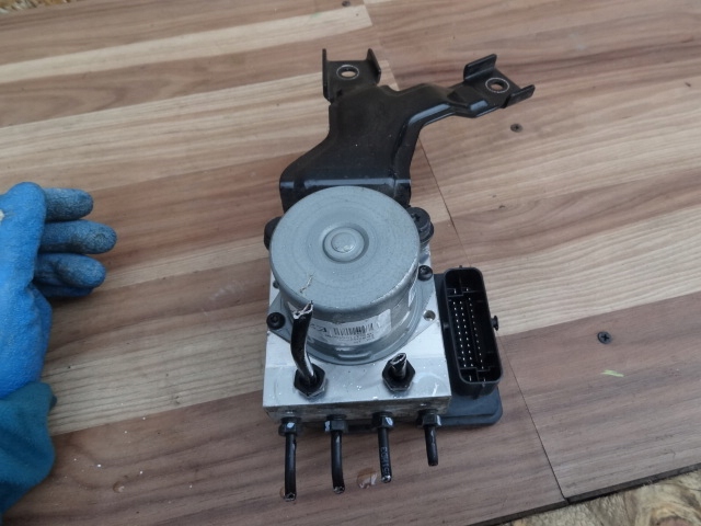 фото №5, Kia ceed ii 3d 2017 1,6 crdi насос abs 58900a2230