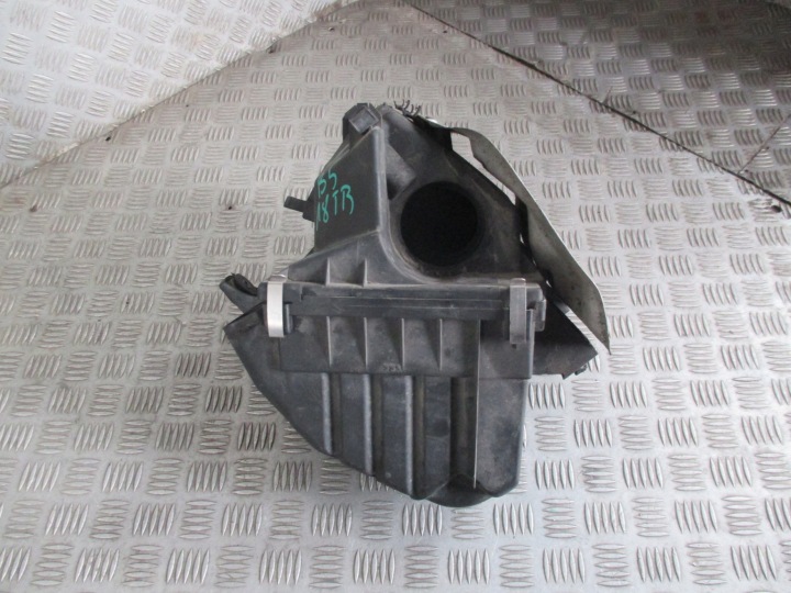 фото №5, Корпус фільтра повітря passat b5 1.8 tb 96-00r