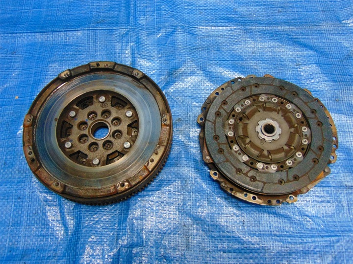 фото №1, Fiat bravo ii 1.3jtd колесо двомасовий притиск комплект