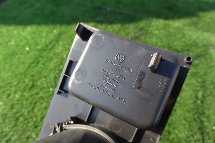 фото №8, Обшивка тунелю підлокітника vw passat b7 usa