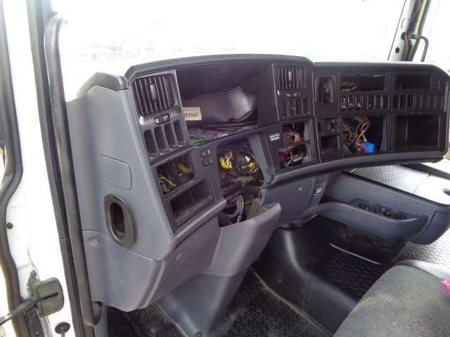 фото №3, Scania r xpi панель консоль капот новый модель