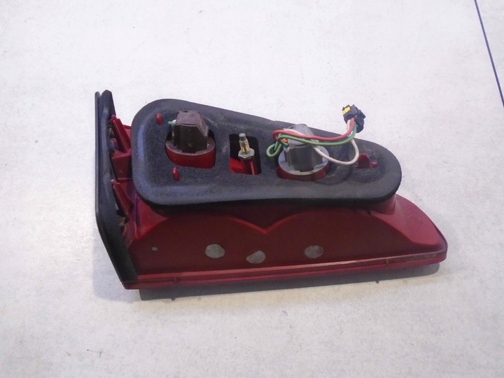 фото №6, Лампа правий зад w кришка багажника peugeot 607 3.0 2543d