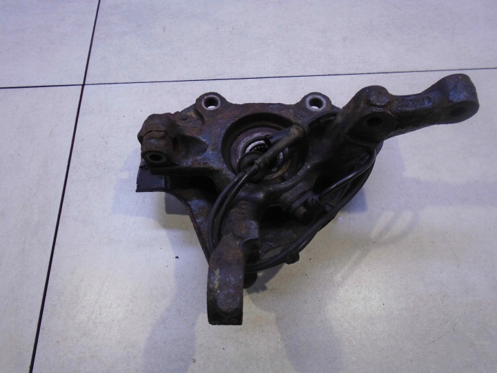 фото №4, Поворотна опора праве перед fiat stilo 1.6 16v