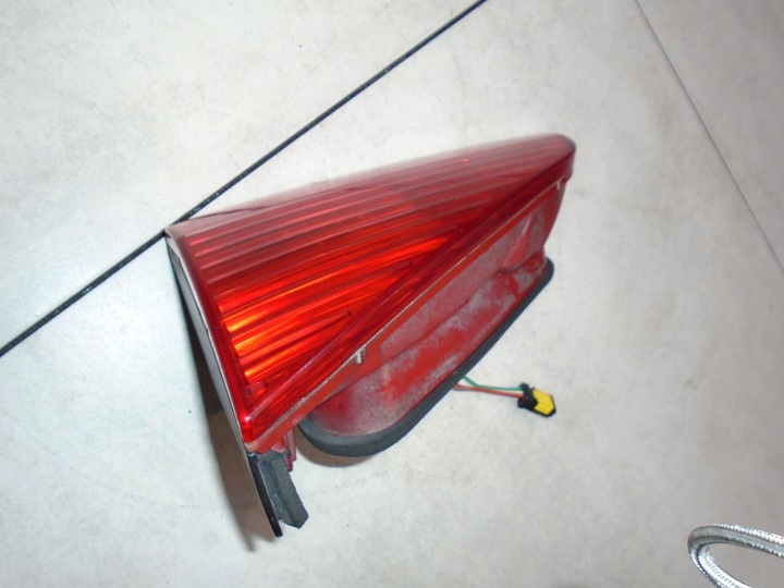 фото №7, Лампа w кришка багажника правий зад peugeot 607 2.2 hdi