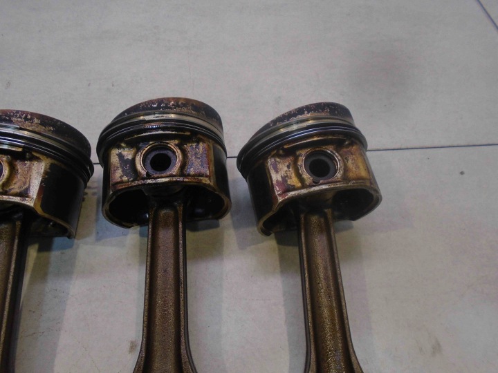 фото №7, Поршень шатун vw golf iv 2.3 v5 aqn