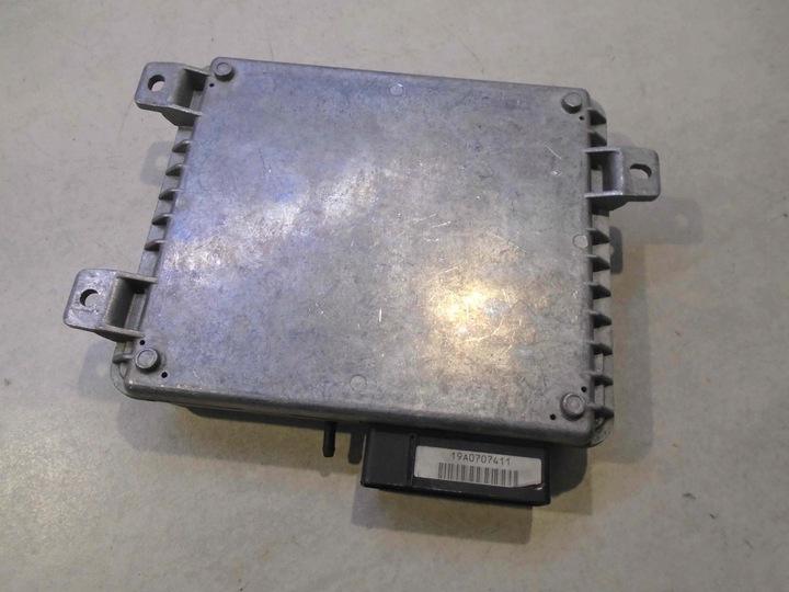 фото №5, Блок управления компьютер rover 200 1.4 mkc103690