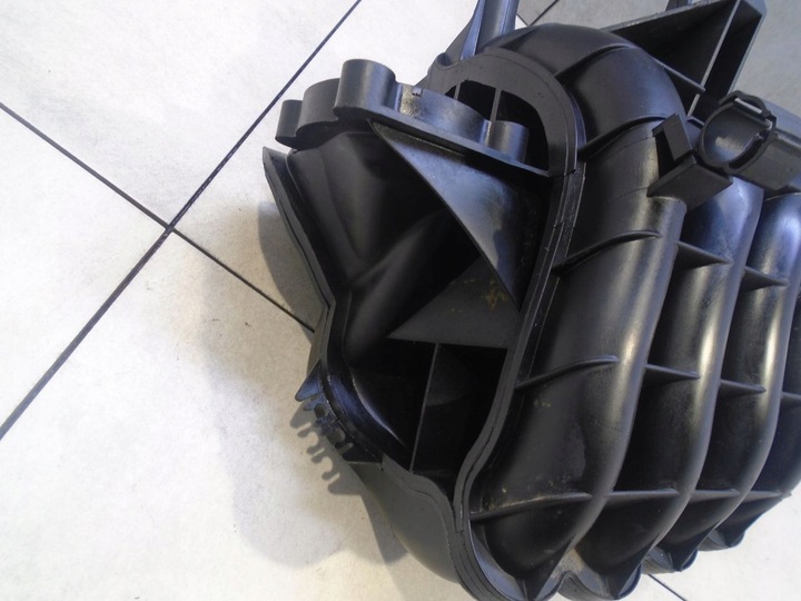 фото №6, Колектор всмоктуючий vw golf iv 1.4 16v 036129711at