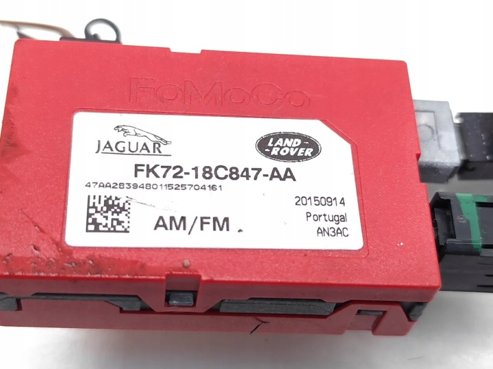 фото №7, Jaguar xe усилитель антенны 2015 салон 4/5dr fk72-18c847-aa 20150914 2.0 d