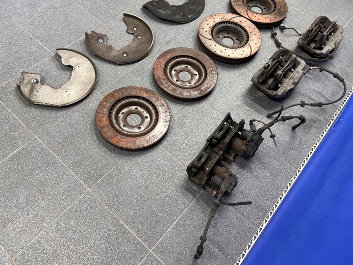 фото №8, Audi s4 b8 s5 8t a6 a7 c7 sq5 зажимы диски 330mm 356mm