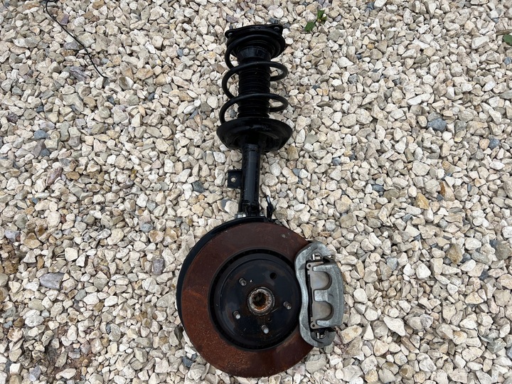 фото №1, Toyota rav4 v поворотный кулак амортизатор правый 21r