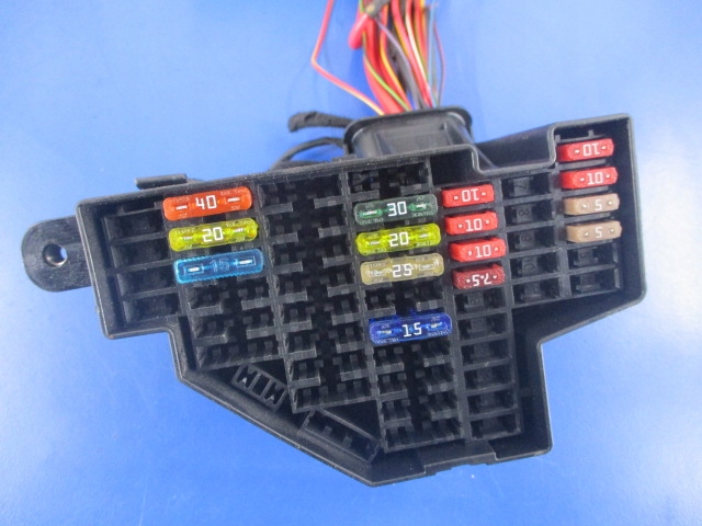 фото №6, Golf 5 v 1.4 коробка коробка запобіжників