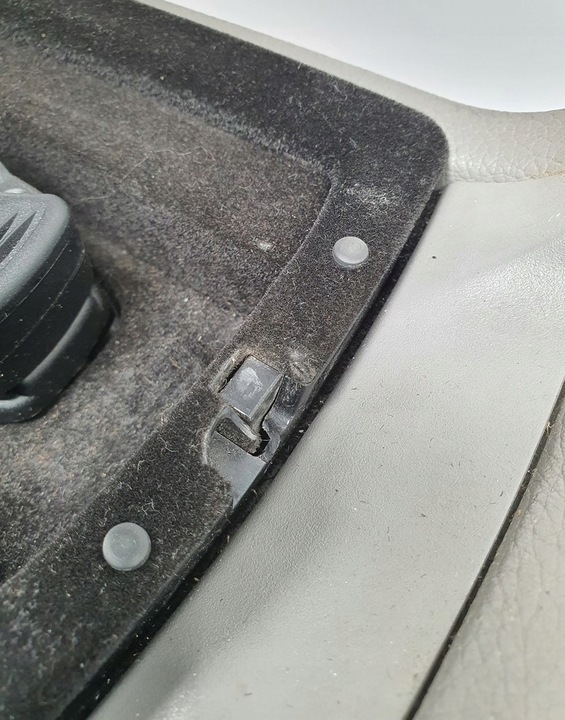 фото №6, Тунель середній підлокітник mercedes w209 європа