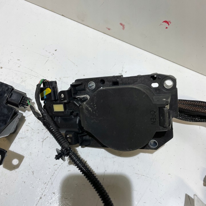 фото №9, Renault twingo iii z.e. гніздо заряджання 242442073r 296959050r 295147640r