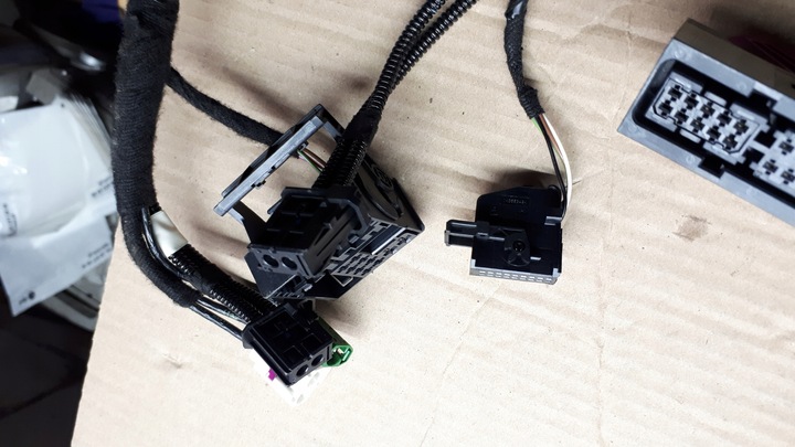 фото №14, S4 b8 рестайлинг a4 штекер усилителя bang 3g+ a5 q5