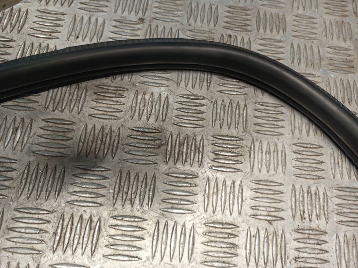 фото №10, Mini oem номер 7344161 clubman f54 уплотнитель дверь кузовная зад задняя