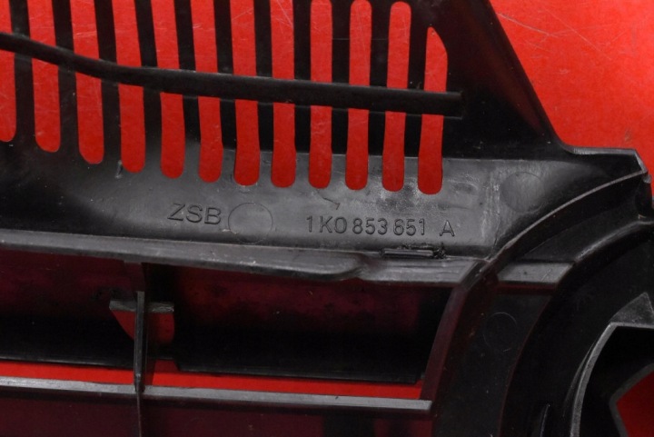 фото №14, Решётка решётка радиатора la5g 1k0853655a vw golf 5 v 03-09