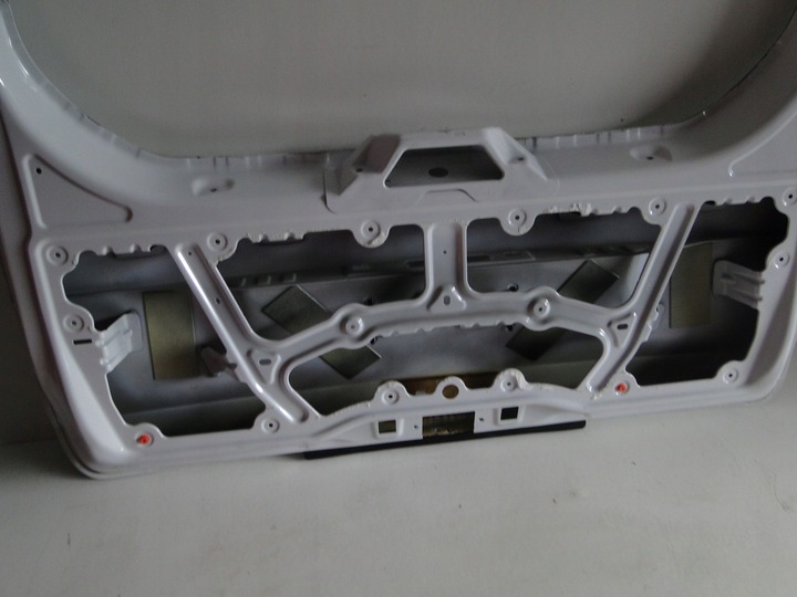 фото №10, Mercedes v клас w447 447 кришка задня багажника a4477404000