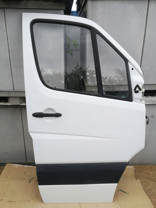фото №1, Mercedes sprinter 906 дверь правые перед рестайлинг
