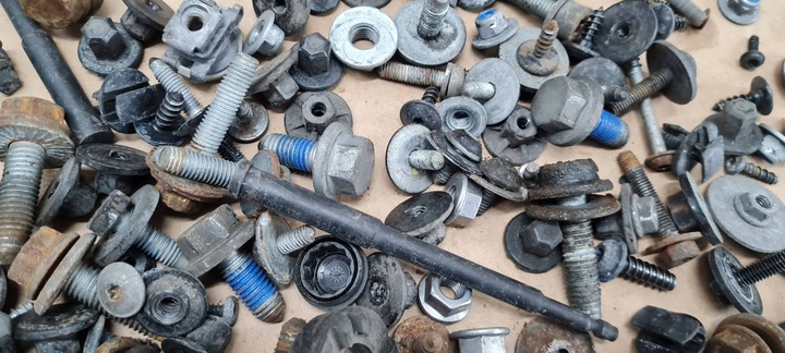 фото №10, A4 b9 8w гвинти śrubki перед бампера ременя ly9t a5 8w