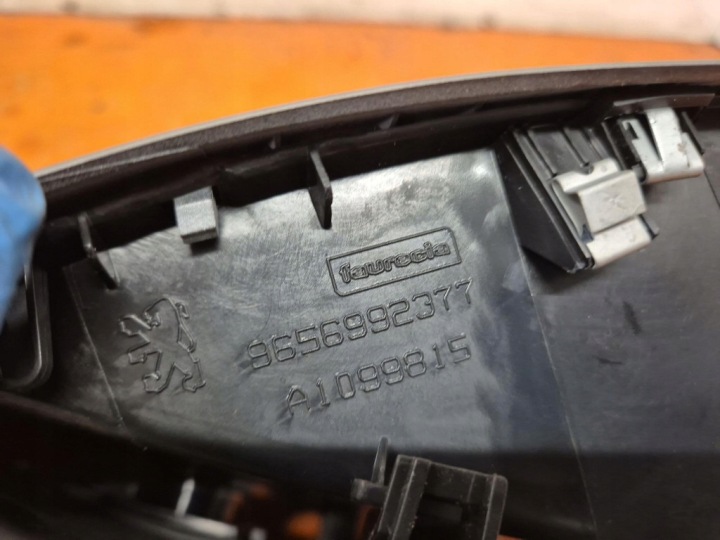 фото №6, Peugeot 207 06-09 решётка воздуховод средняя дисплей 9656992377