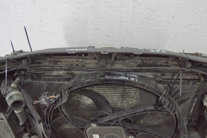 фото №16, Pas переднє радіатор bmw e93 3.0 b автомат