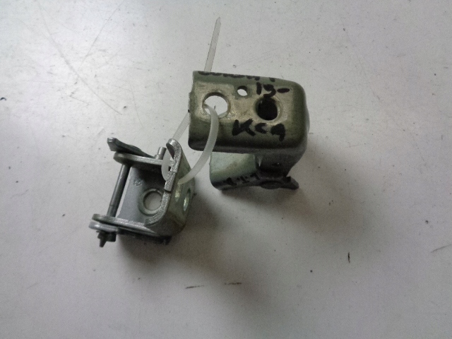 фото №1, Петлі двері лівий зад opel corsa f 19- kca