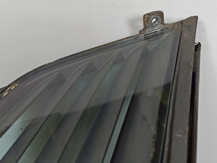 фото №9, Стекло боковая треугольник кузовная mercedes slc c107