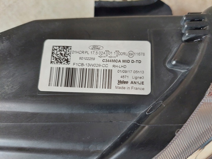 фото №11, Лампа права - led - ford c-max ii mk2 - рестайлінг - 14-19