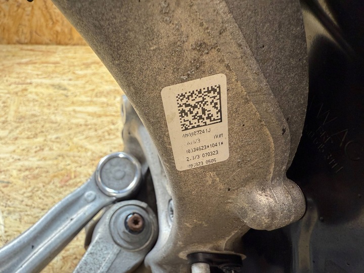 фото №15, Подвешивание амортизатор рычаг поворотный кулак левый перед audi q7 ii 4m 2015-