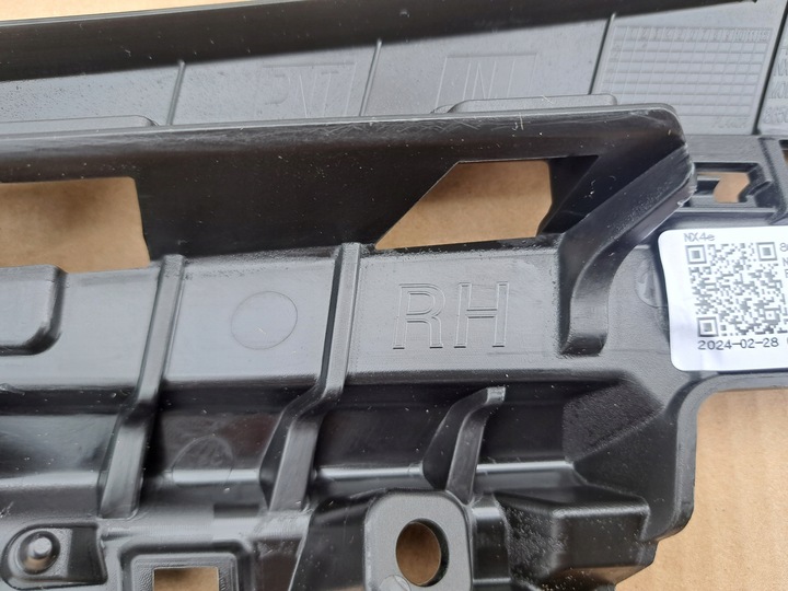 фото №15, Левая + правая решётка бампера перед hyundai tucson iv 4 рестайлинг n-line комплект