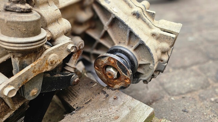 фото №7, Коробка передач коробки передач редуктор nissan terrano ii 2.7tdi 32131-g2342 1933-02