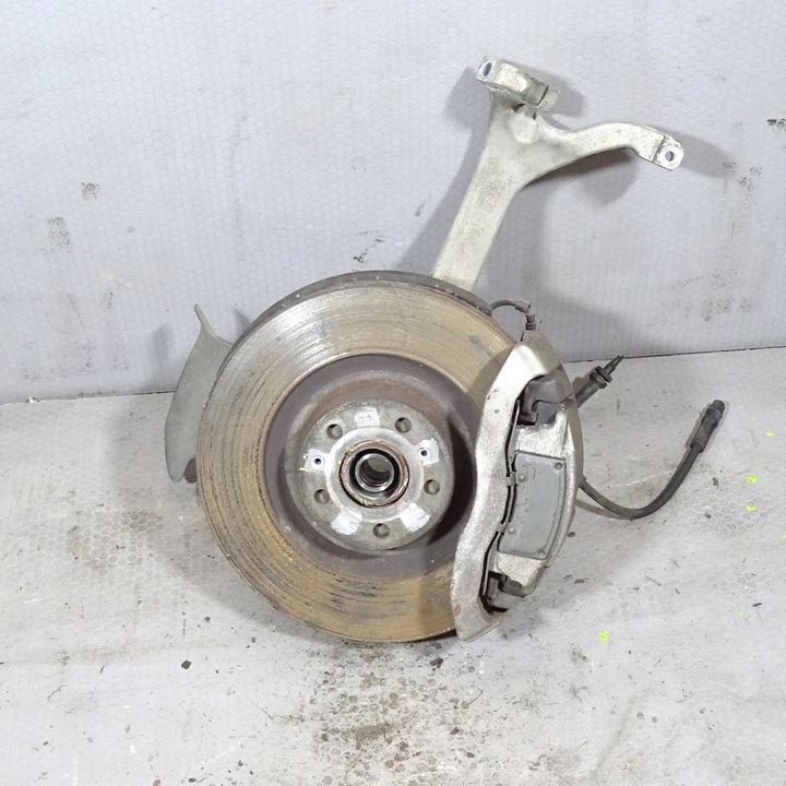 фото №1, Vw phaeton 3.0tdi поворотный кулак левая перед