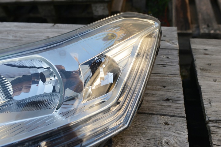 фото №14, Лампа передняя citroen c5 x7 левая eu
