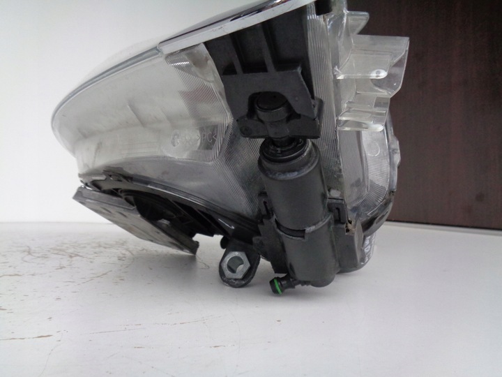 фото №9, Лампа права фара maserati quattroporte v ксенон led