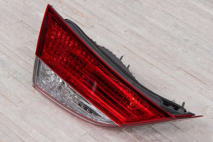 фото №8, Hyundai elantra v md 2010-2013 лампа кришки задньої ліва 924033x010