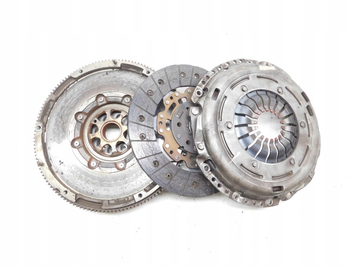 фото №1, Sprzęło kpl. - audi tt 8j 2.0 tfsi 06j105266ab